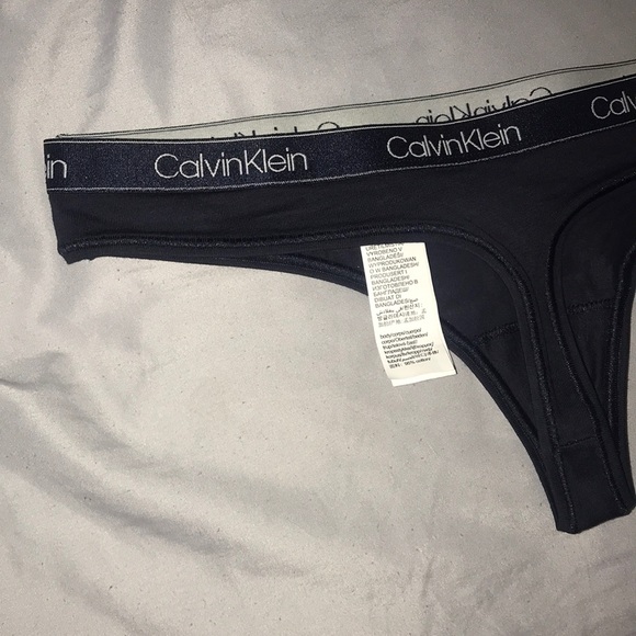 Calvin Klein Women’s Thong🆕 - Picture 10 of 14